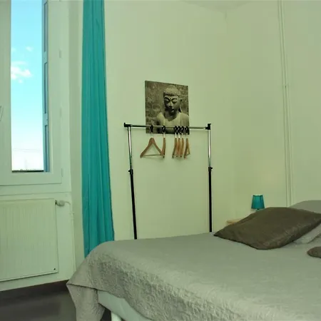 Hotel La Gare Aux Anes