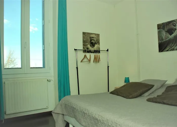 Hotel La Gare Aux Anes